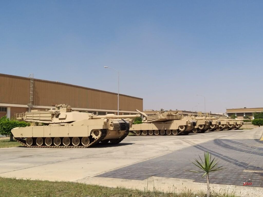 111619–دبابة-M1A1-Abrams–(5)